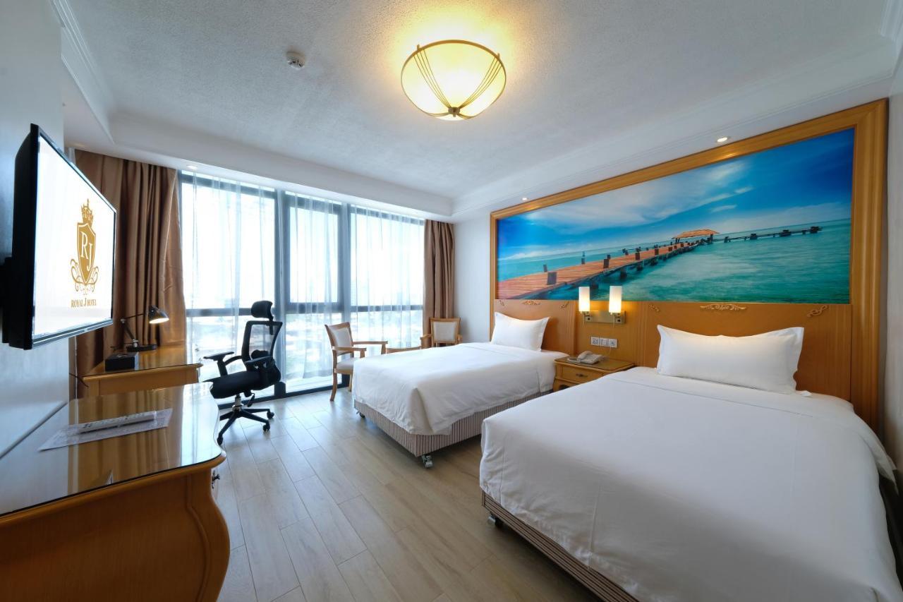 Royal J Hotel Cebu Esterno foto